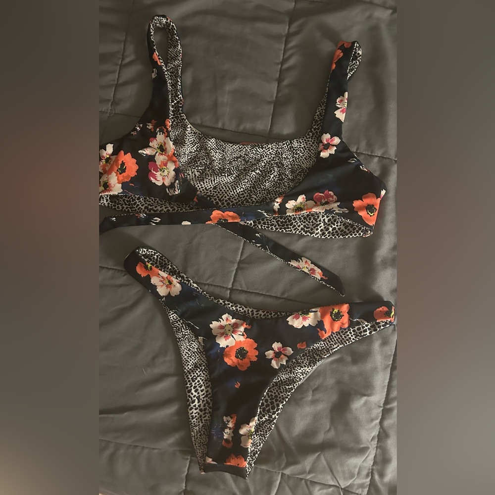 Volcom reversible bikini